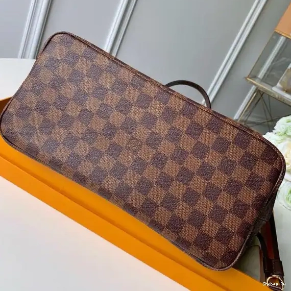 VUITTON NEVERFULL LOUIS MM 0527